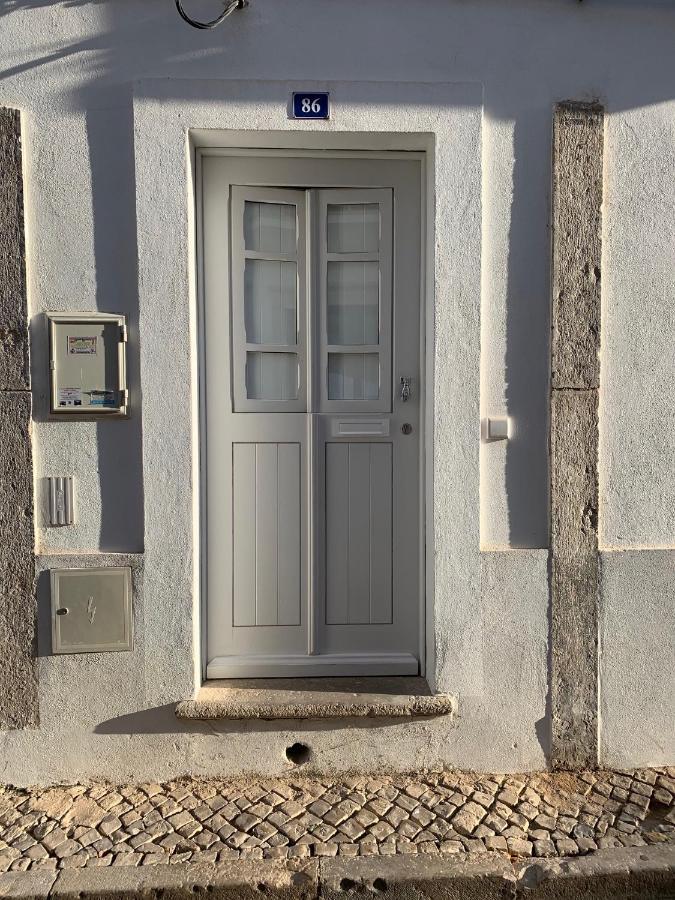 Stylish Townhouse With Gallery In The Heart Of Tavira For Two Тавира Экстерьер фото